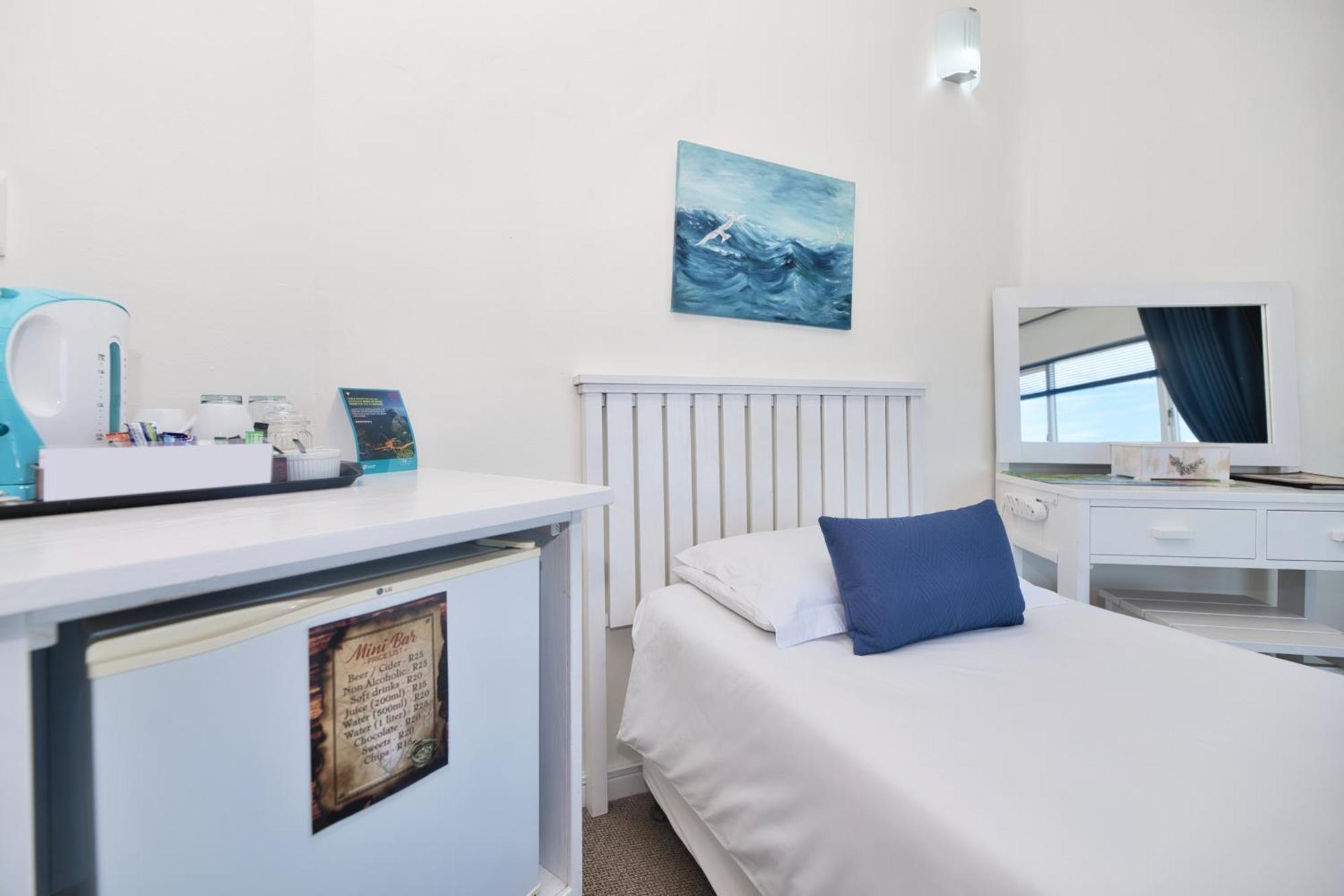 Mermaid Guest House Struisbaai Exterior photo