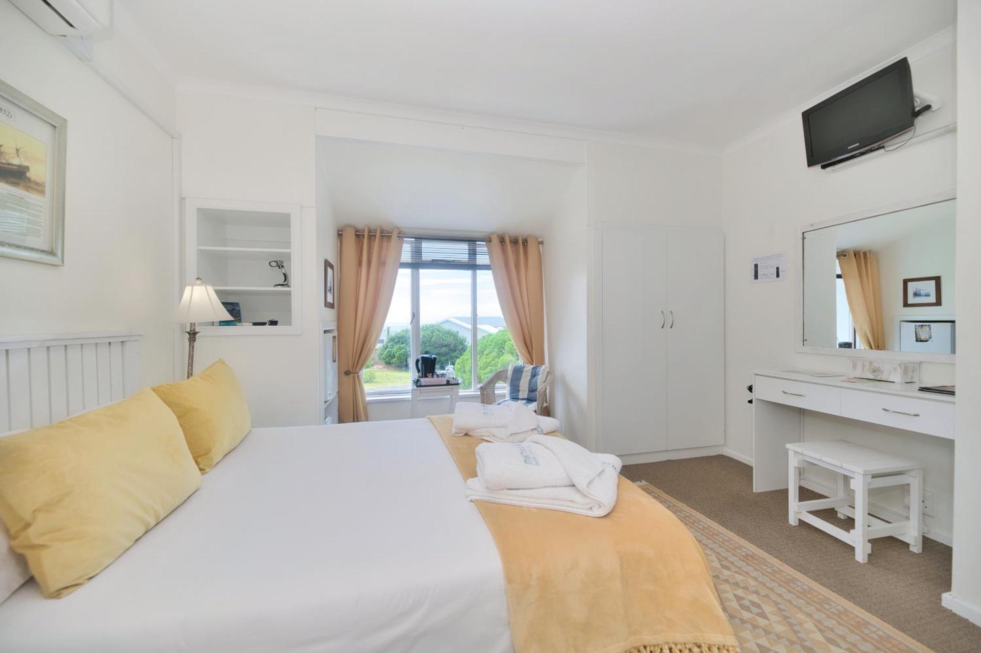 Mermaid Guest House Struisbaai Exterior photo