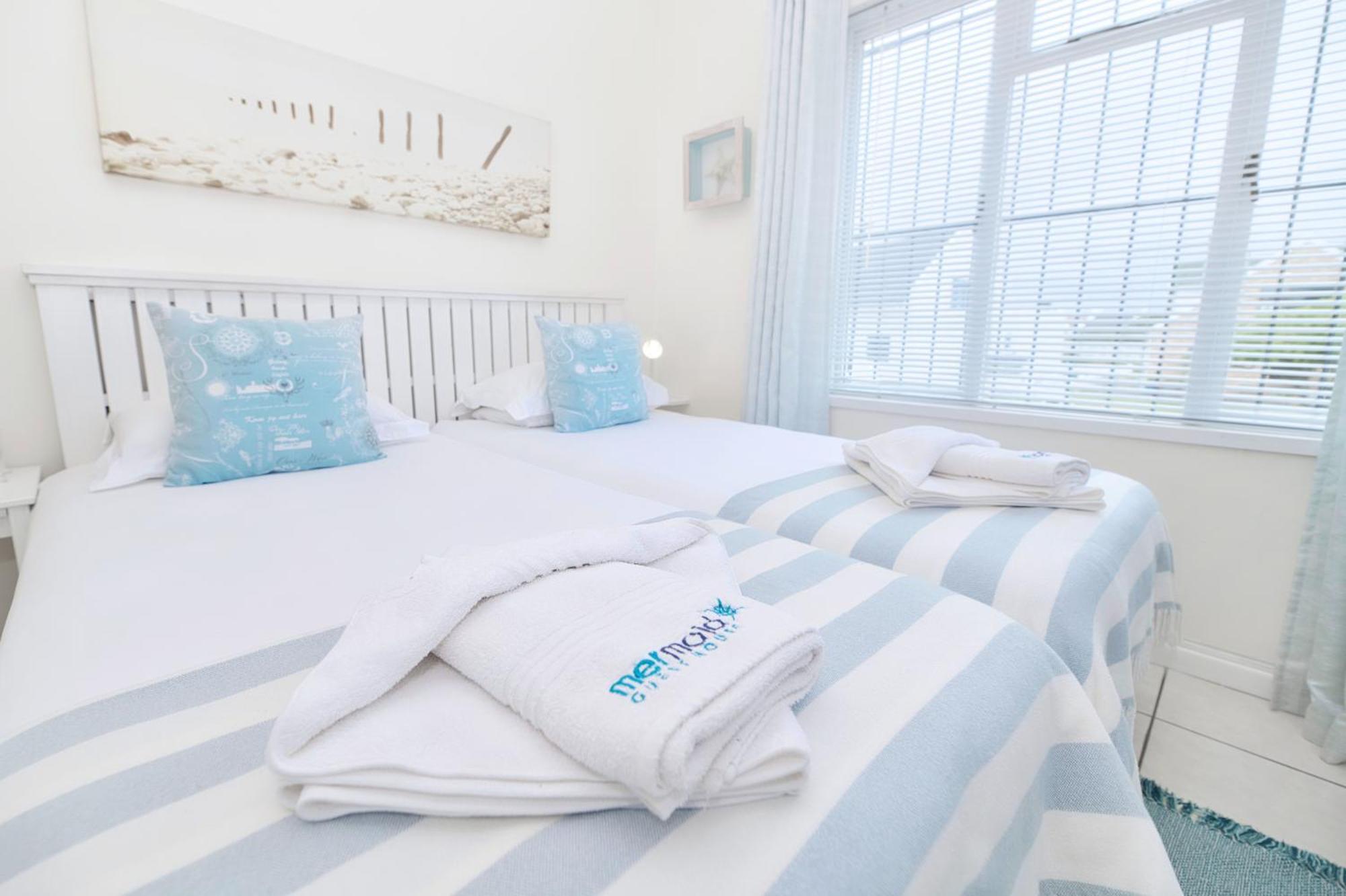 Mermaid Guest House Struisbaai Room photo