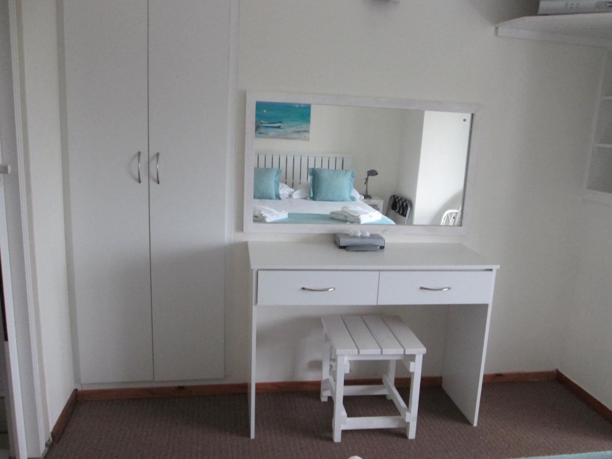 Mermaid Guest House Struisbaai Room photo